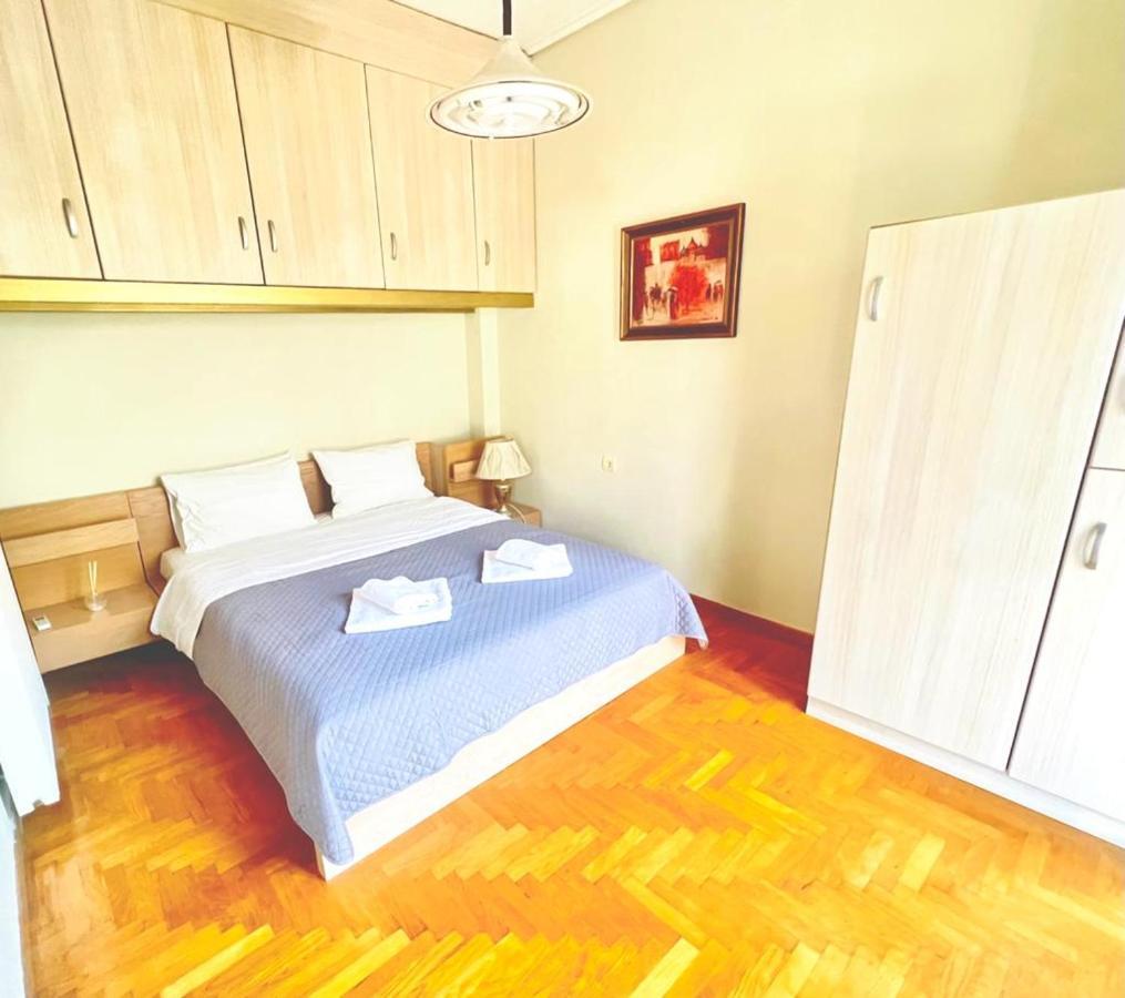 Neoclassical 2bed In Kallimarmaro Apartment *